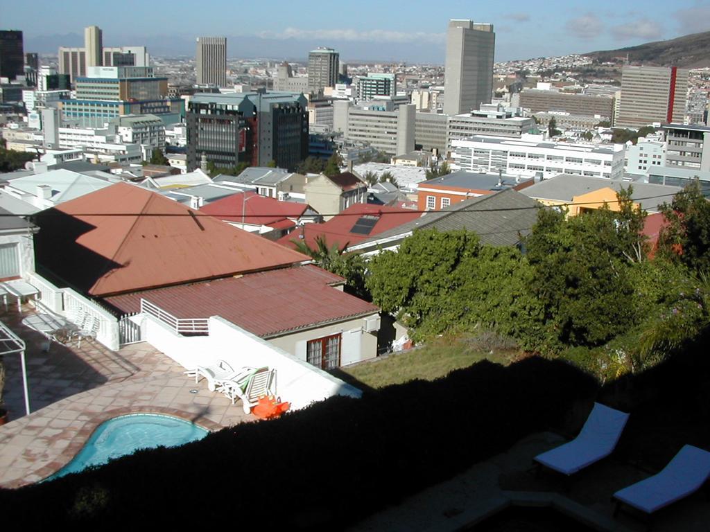 Upperbloem Guesthouse And Apartments Cape Town Eksteriør bilde