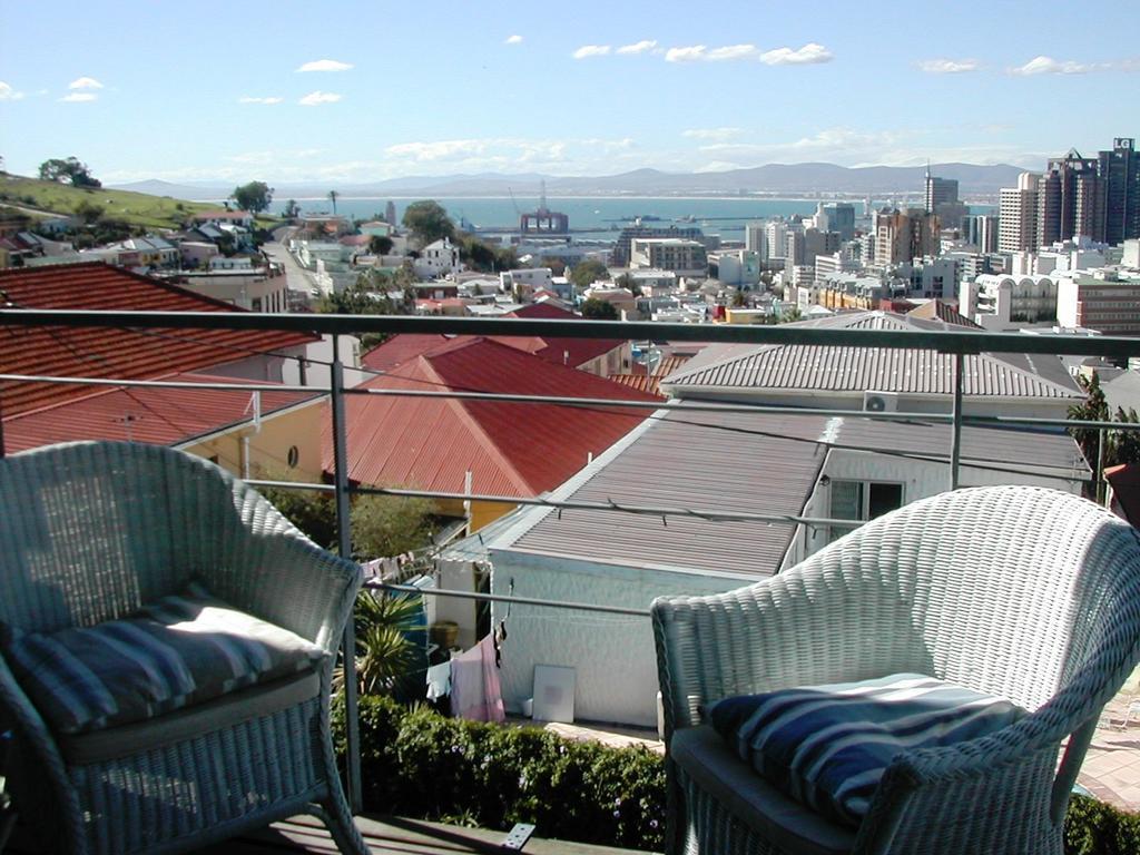 Upperbloem Guesthouse And Apartments Cape Town Eksteriør bilde