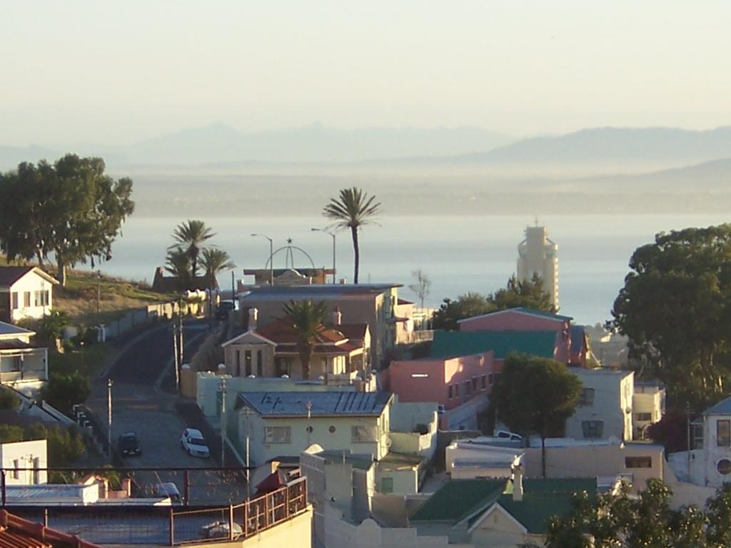 Upperbloem Guesthouse And Apartments Cape Town Eksteriør bilde